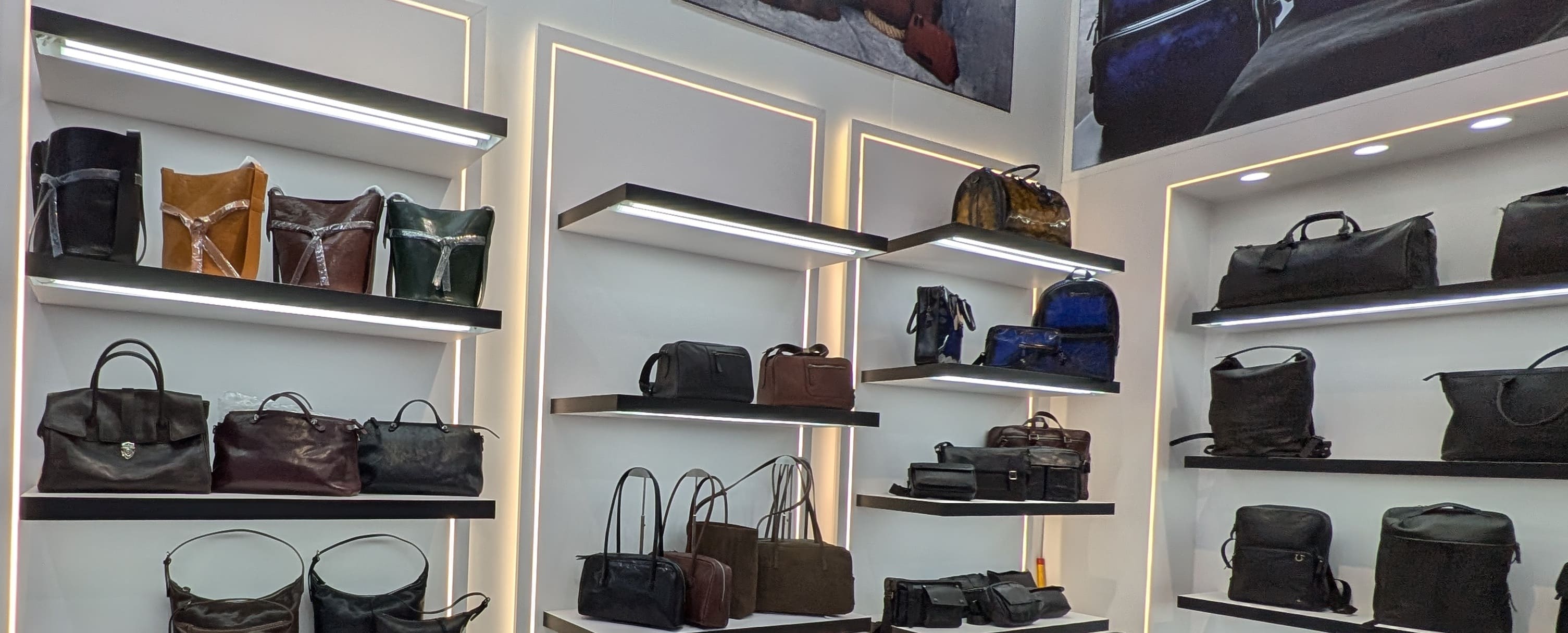 Genuine-Leather-Shop-slide1